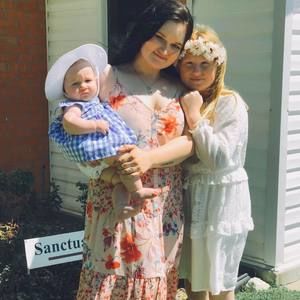 Meet your Posher, Savannah